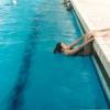 girl in pool optical illusion